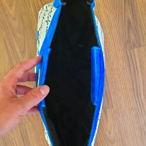 Miche Hope Purse Blue And White Leather, Just Purse No Carry Lanyard - Picture 5 of 5